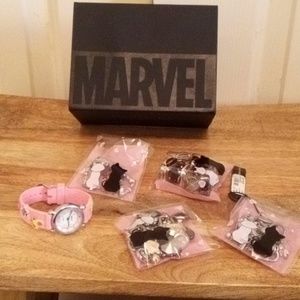 💙 Jewelry set in limited edition marvel x Invicta box